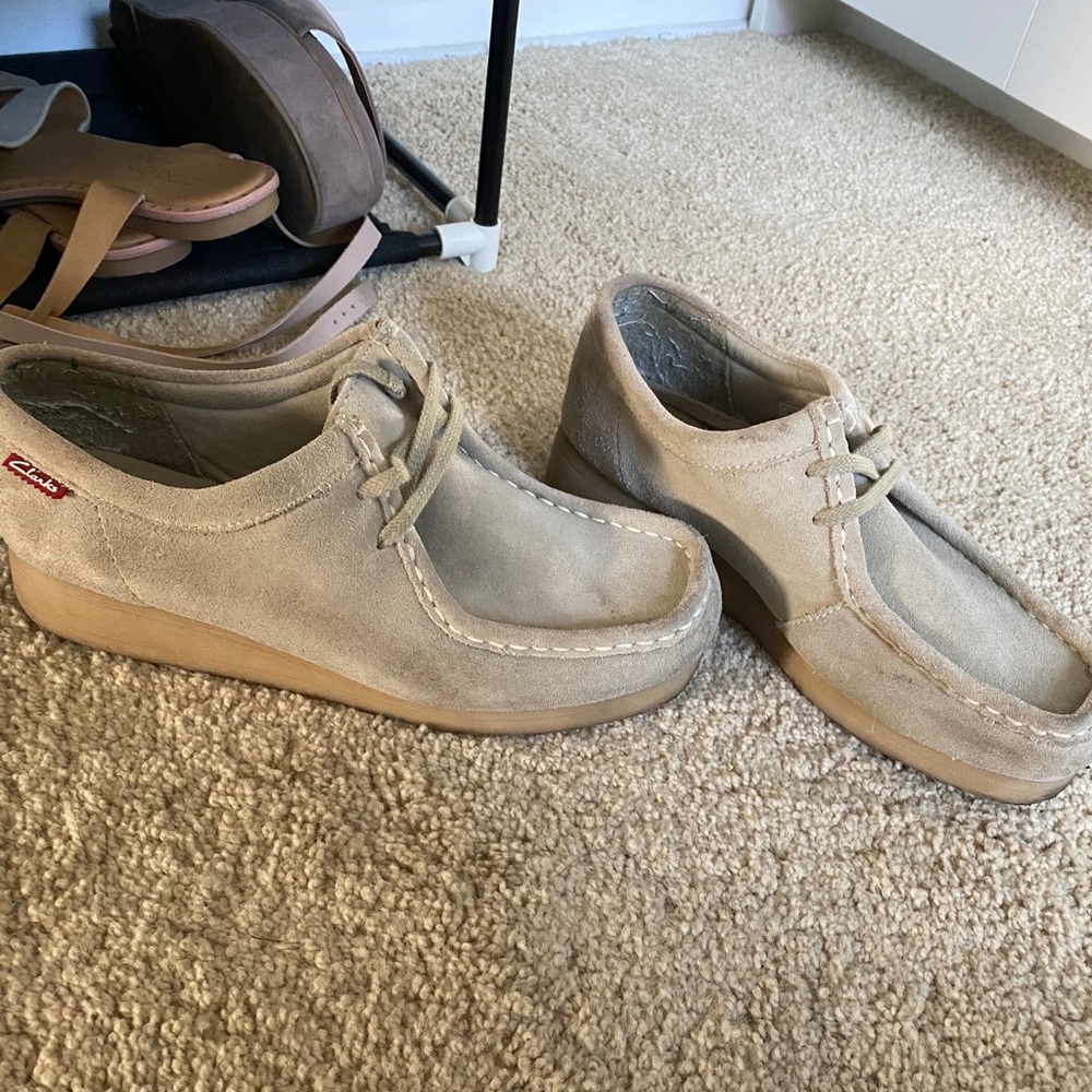 Clarks - Picture 5 of 5
